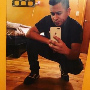 Meet your Posher, Cesar